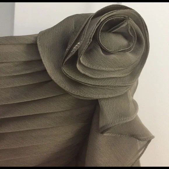 Bari jay dress - Picture 2 of 4